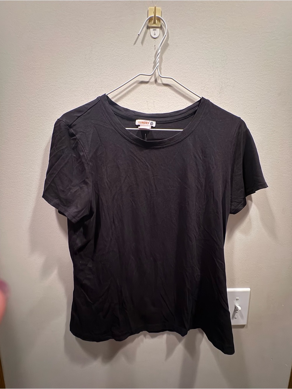 Sundry Black Short-Sleeve Crewneck Tee